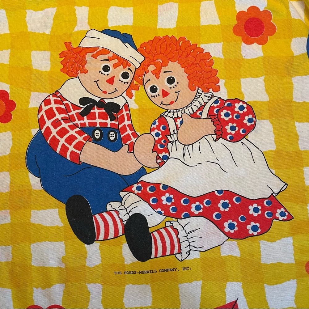 1970s Vintage Raggedy Ann & Andy Twin coverlet